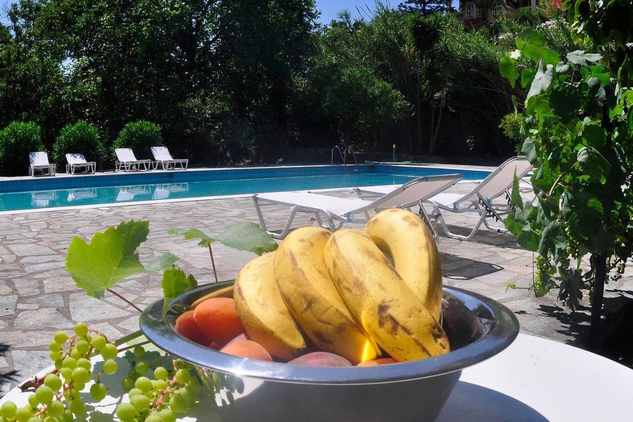 Orange Grove Suites بينيتسيس المظهر الخارجي الصورة