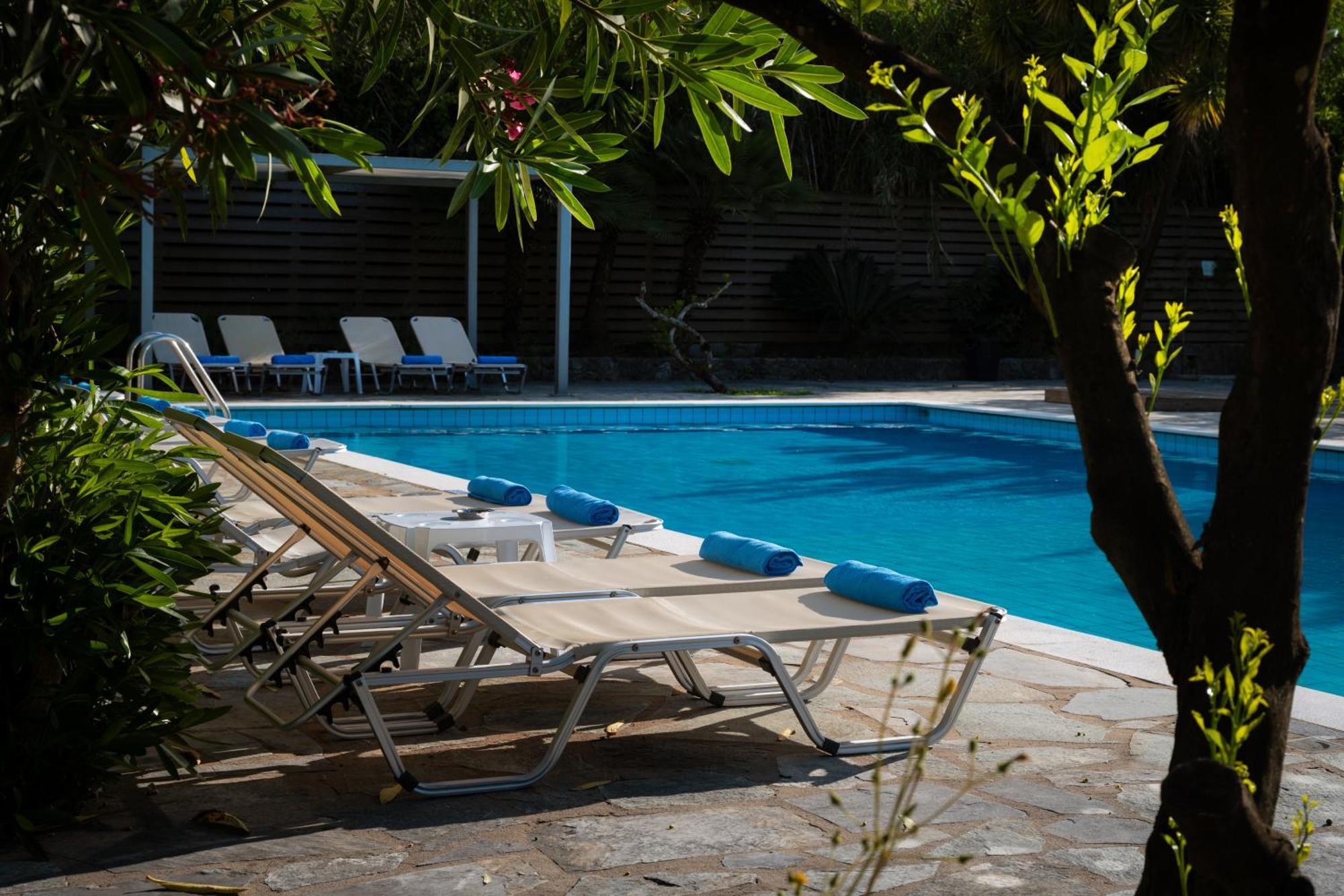 Orange Grove Suites بينيتسيس المظهر الخارجي الصورة